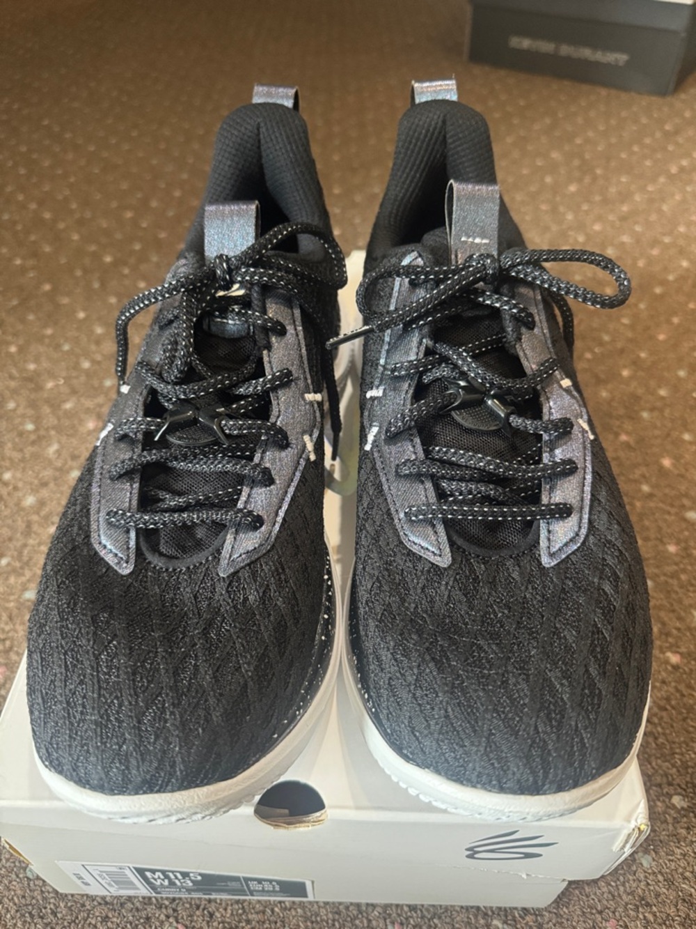 under Armor Curry 10 Men's Black basketball Lace-Up Sneakers